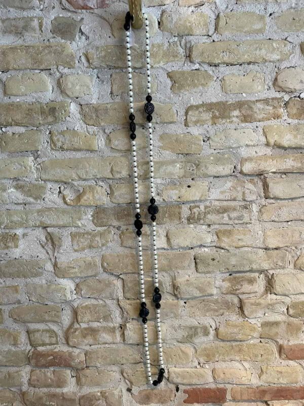 Fashion jewelry - Pearl necklace from Marina Fossati